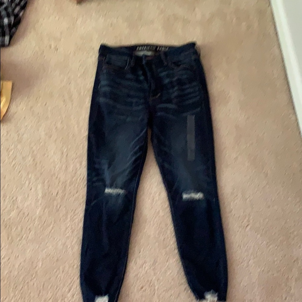 10 short American Eagle dark wash jeans